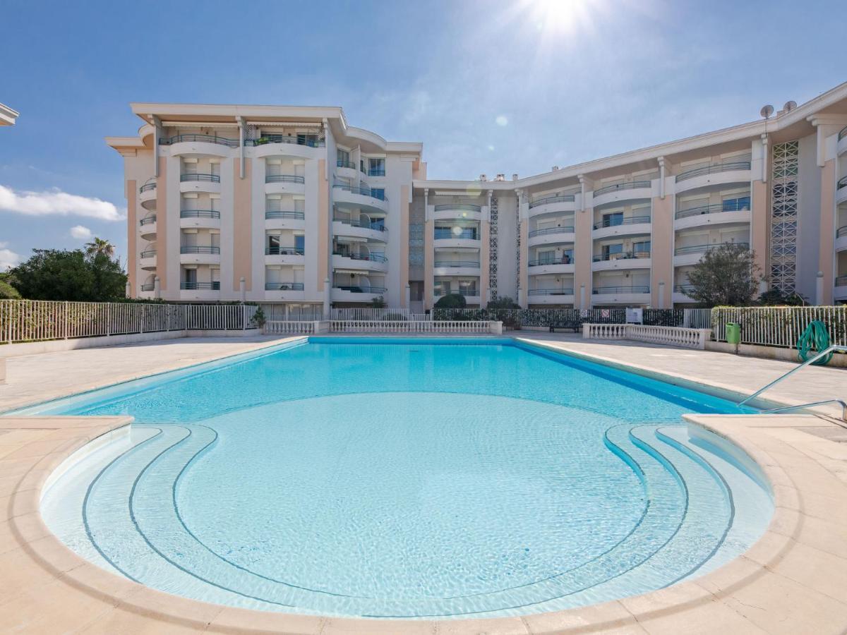 Apartment Le Cesarée-5 Fréjus Exterior foto